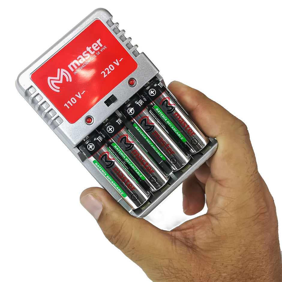 Cargador de Baterías AA, AAA y 9V – 6W con 4 Baterías AA 3000mAh