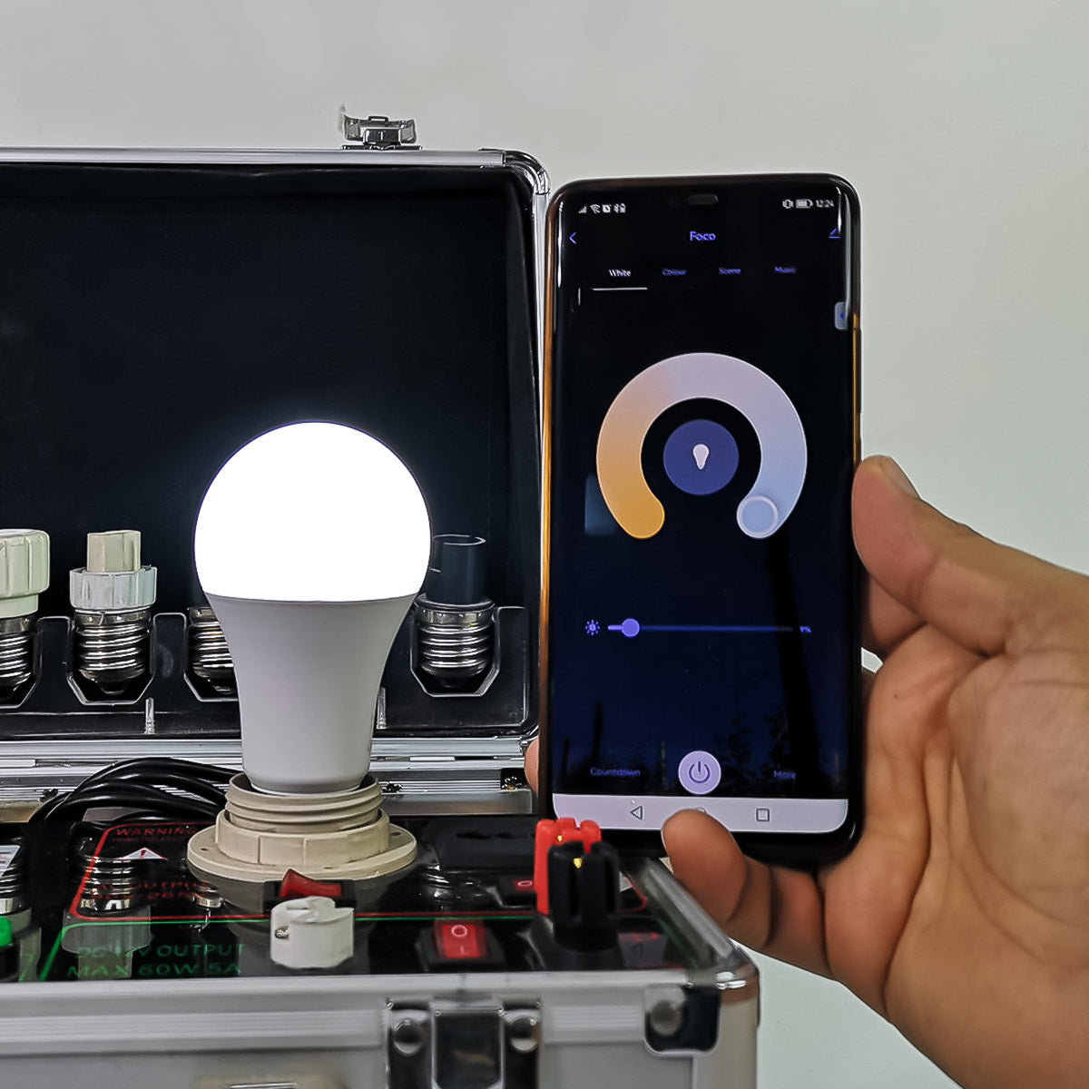 Foco RGB Inteligente 9W E27 Compatible con Alexa y Google | IOT-BULBRGB